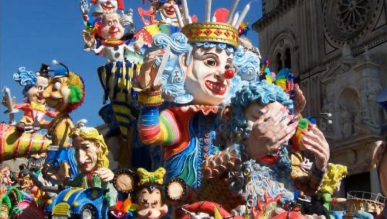 Tuttifrutti Holiday Acireale Εξωτερικό φωτογραφία